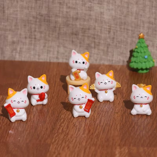 Lucky Cat Figurine Set